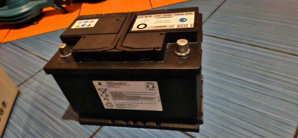 Vand acumulator auto Varta