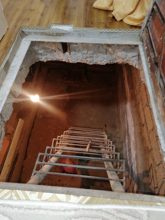 2 xona 1 etaj sotiladi srochni