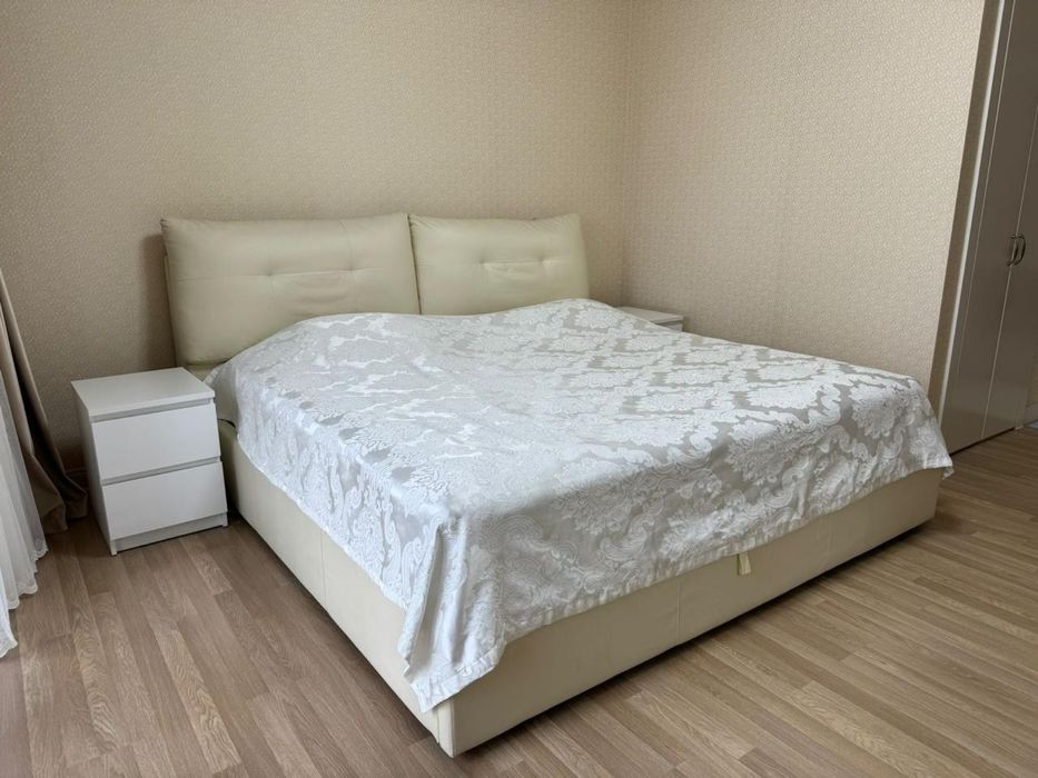 Кровать двух спальная