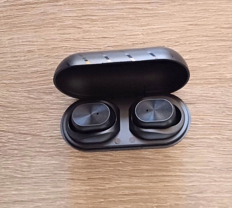 Casti wireless noi