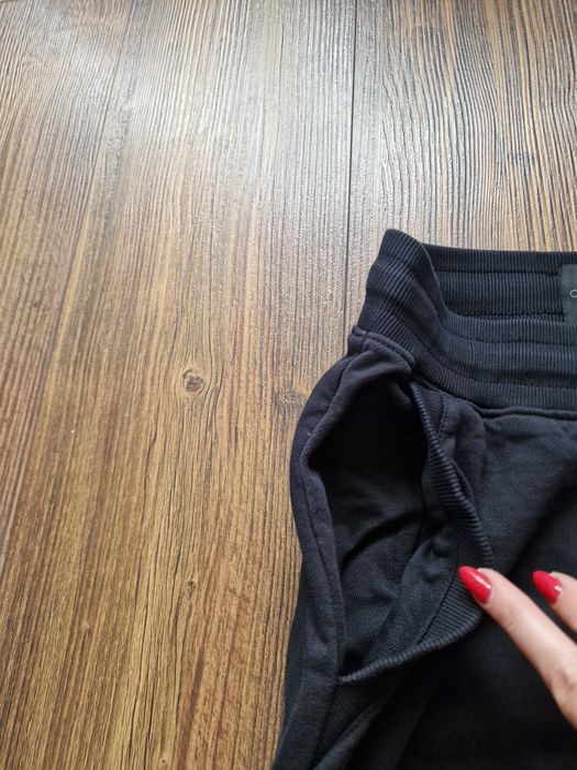 Страхотно дамско спортно долнище CALVIN KLEIN размер XS