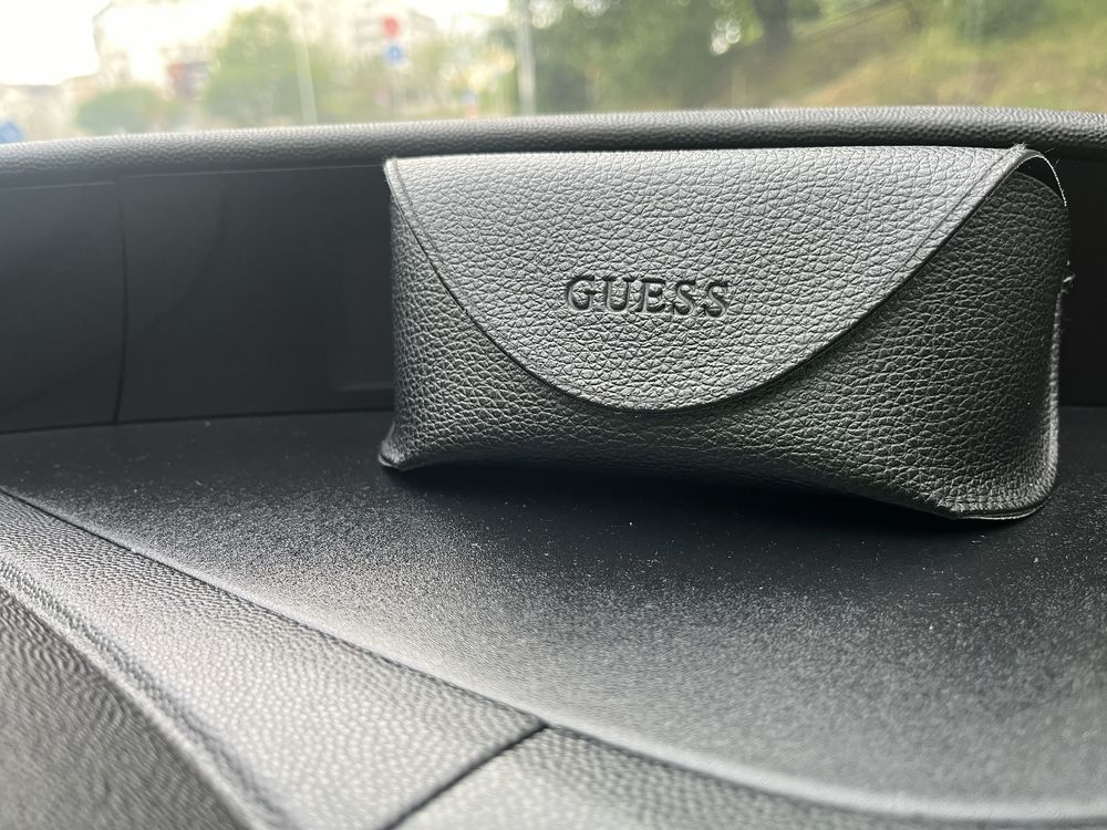 Слънчеви очила GUESS/като нови/оригинал