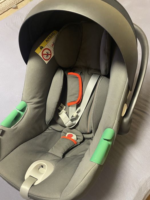 Столче Cybex Aton B2