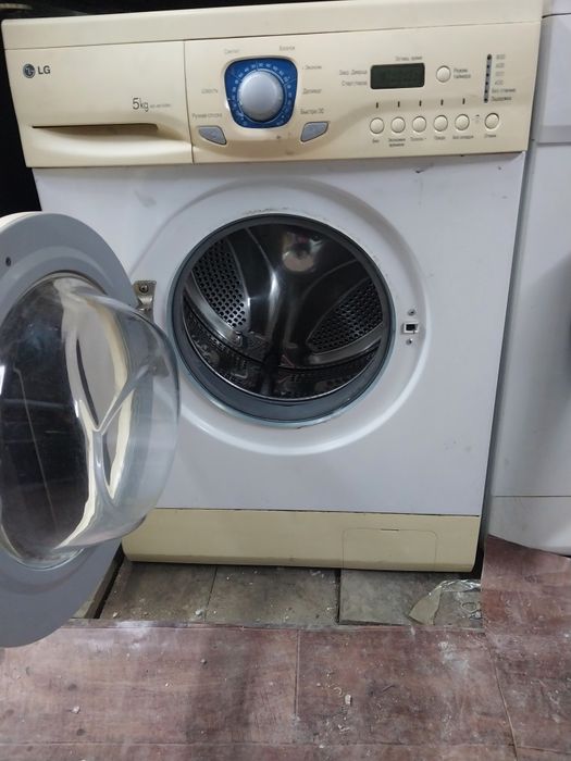 Продам стиральную машинку