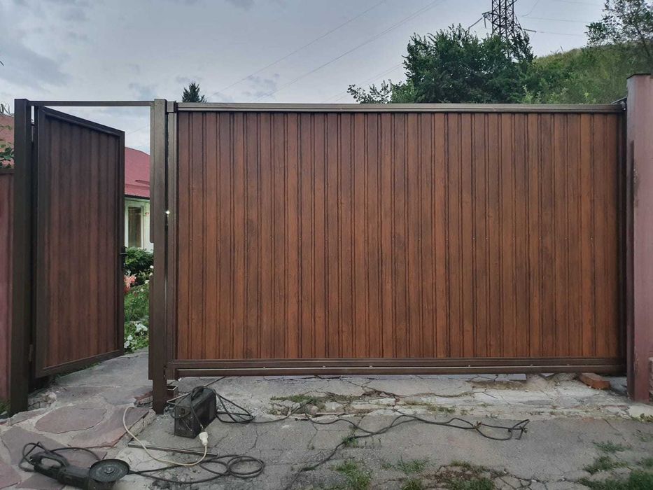 Металлические ворота из профлиста(распашные,откатные,консольные).