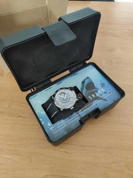 Часы чисто Италиянские оригинал!