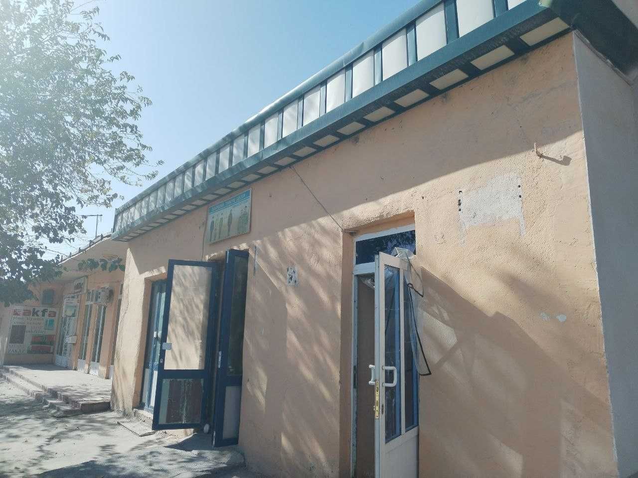 Xizmat ko`rsatish binosi bolib-bolib tolash sharti asosida sotilmoqda.
