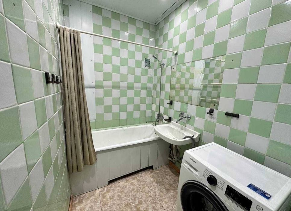 Квартира на Себзар -Корзинка 3/6/9 общ пл 72м ,метро Г Гулом