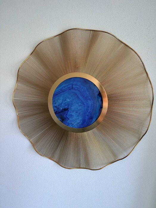 Decoratiuni agatate pe perete