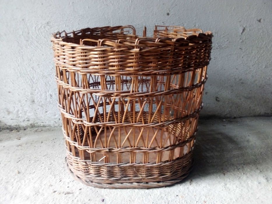 Кош за пране, плетен