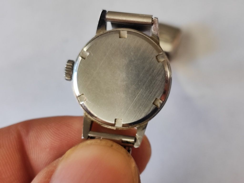 Дамски механичен часовник Tissot seastar 15 jewels