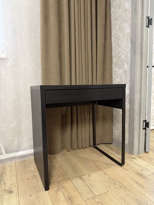 Стол компьютерный