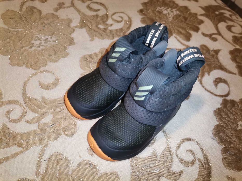 Бебешки ботушки  Adidas размер 23
