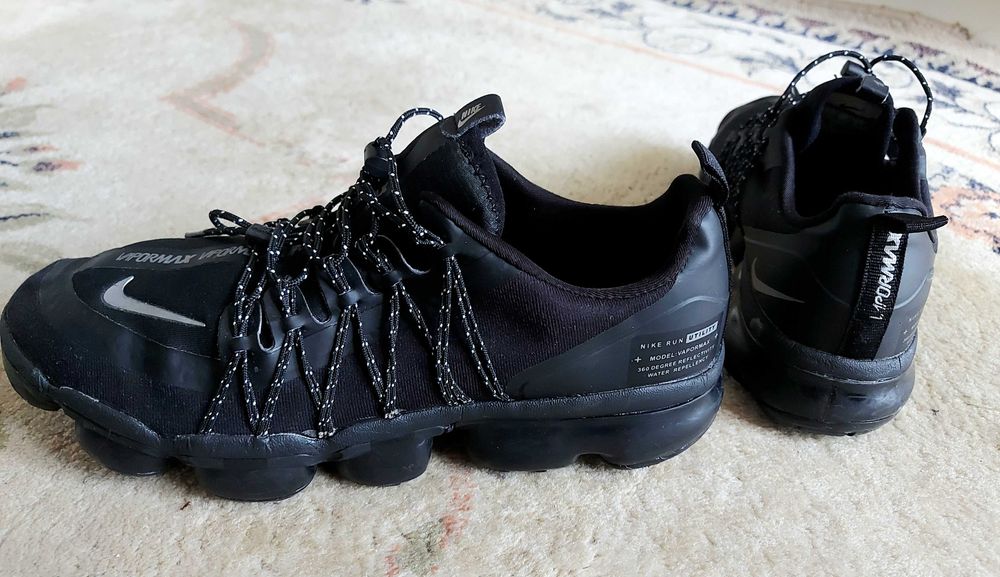 Nike Vapormax Plus,  40 номер , стелка 25см,  Flyknit, Oригинални