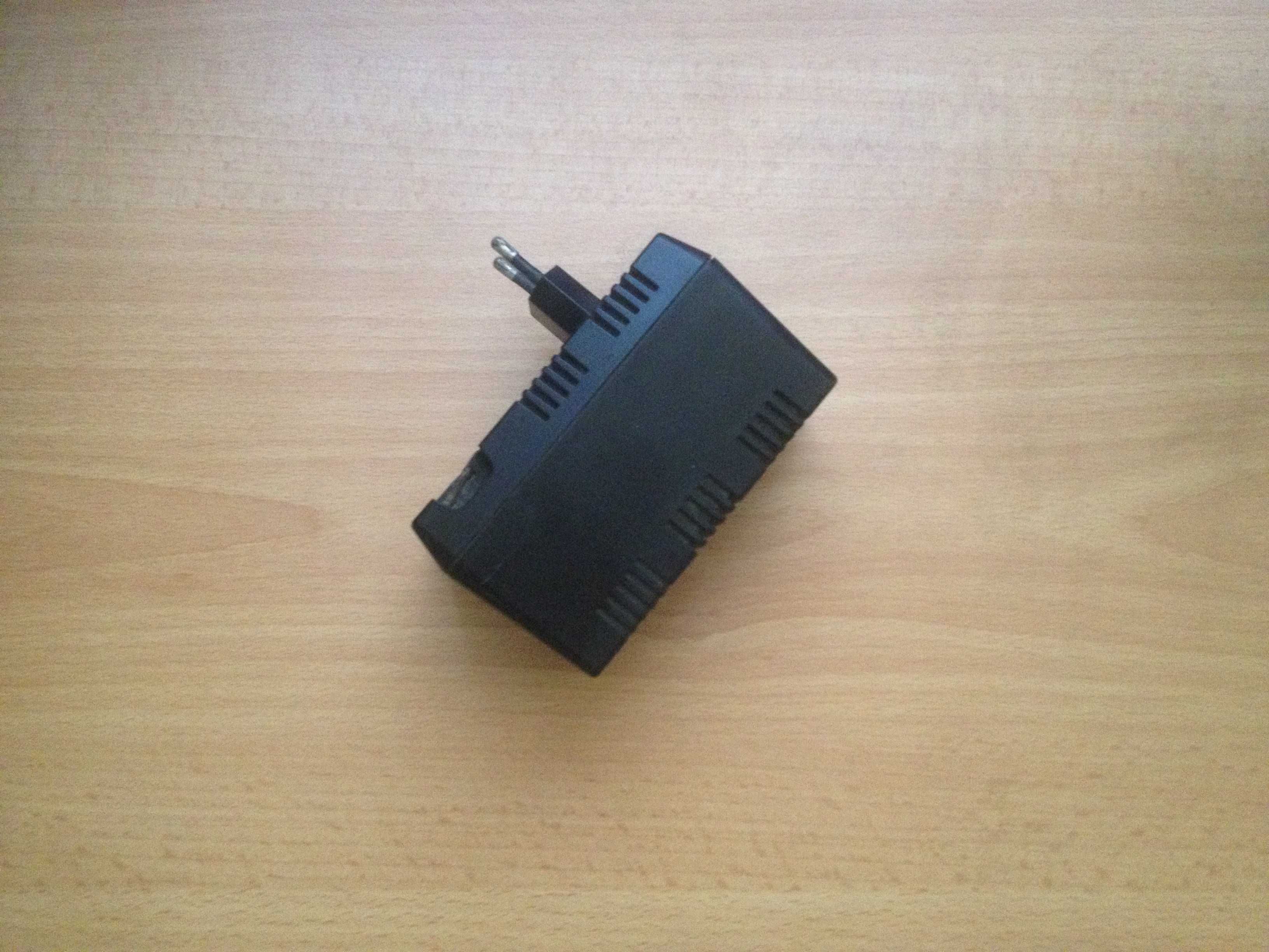 Адаптор 220 to 110v