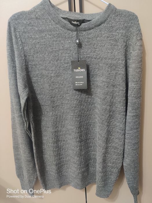 Продам свитер кофта М