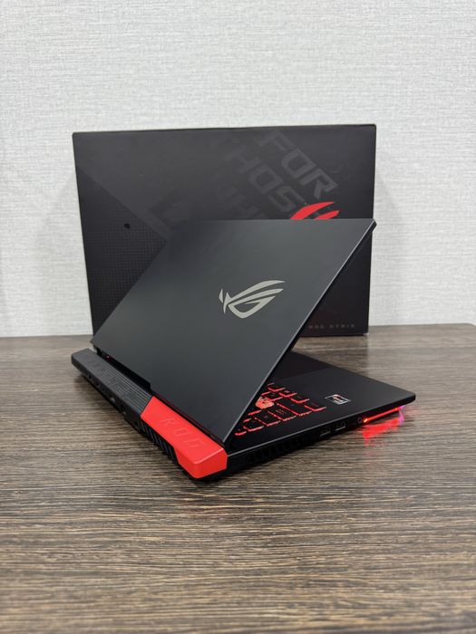 16-Ядерный Asus ROG Strix Ryzen-7 RTX3050 DDR6 в Идеальном Состоянии!