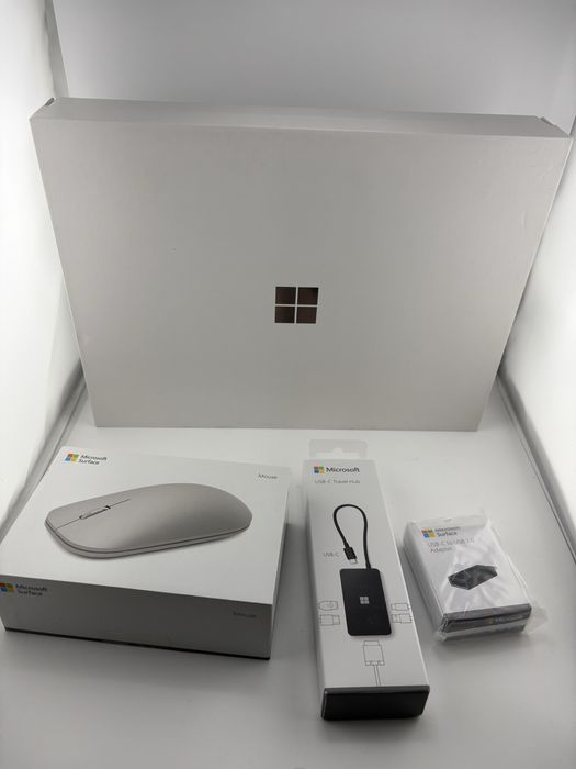 Microsoft surface laptop 7, 13.8”, 2025, 512gb, 16gb Ram, sigilat
