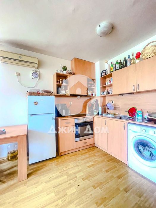 Продава се Двустаен апартамент в Свети Влас - 65 кв.м за 954 €/кв.м - Снимка #1