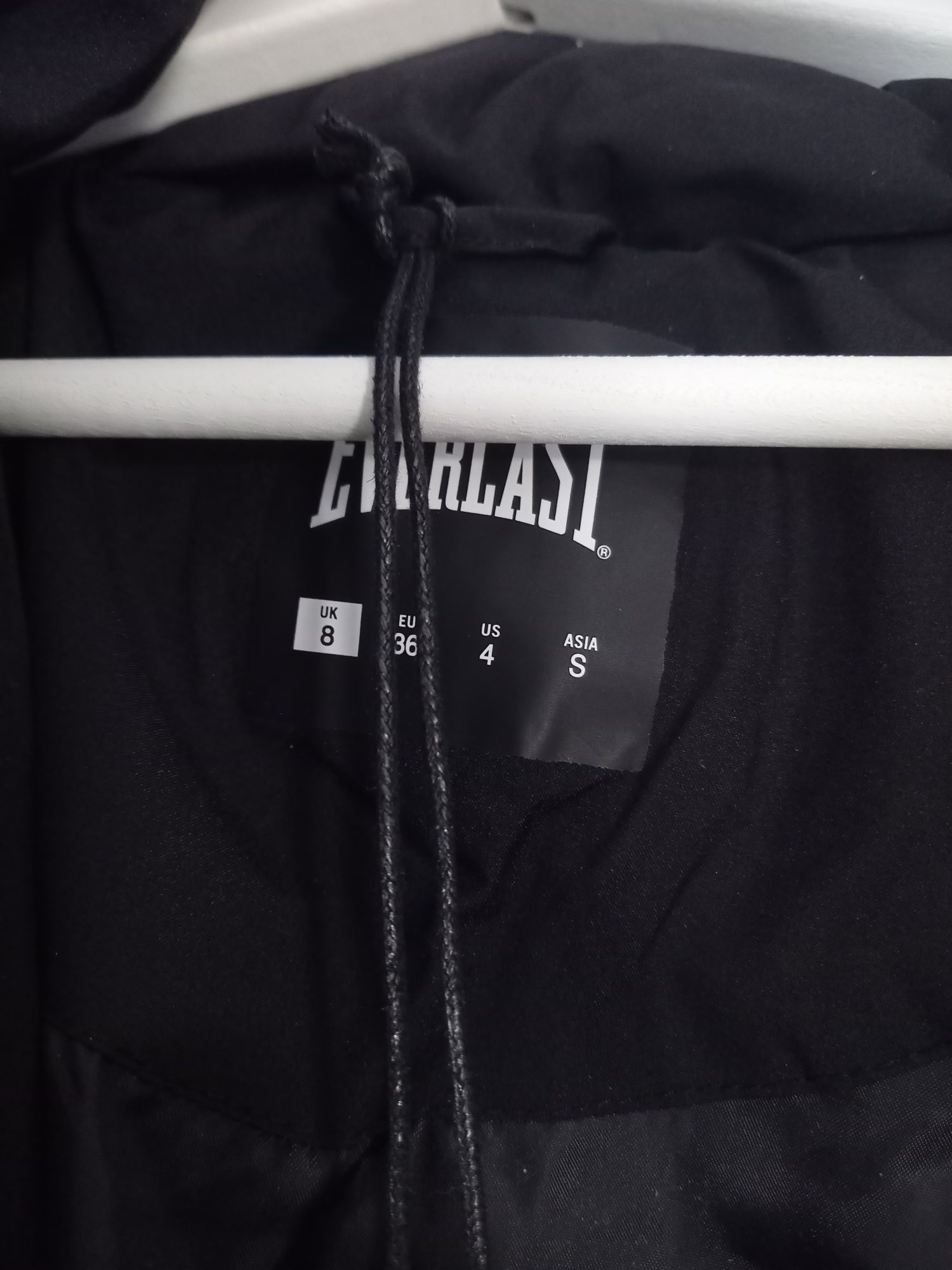 Дамско зимно яке EVERLAST