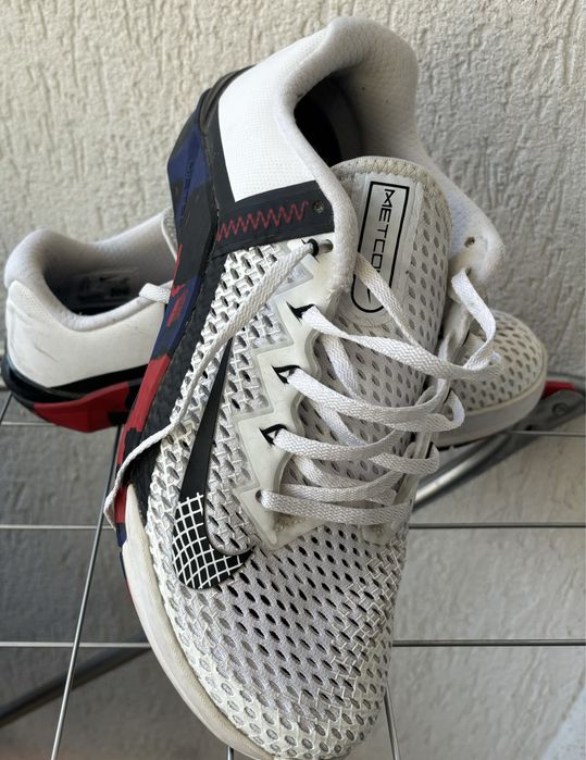 Vand Nike marimea 42