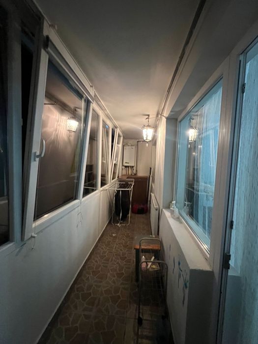 Închiriez apartament 3 camere  , calea Romanilor, et 2 utilat, mobilat