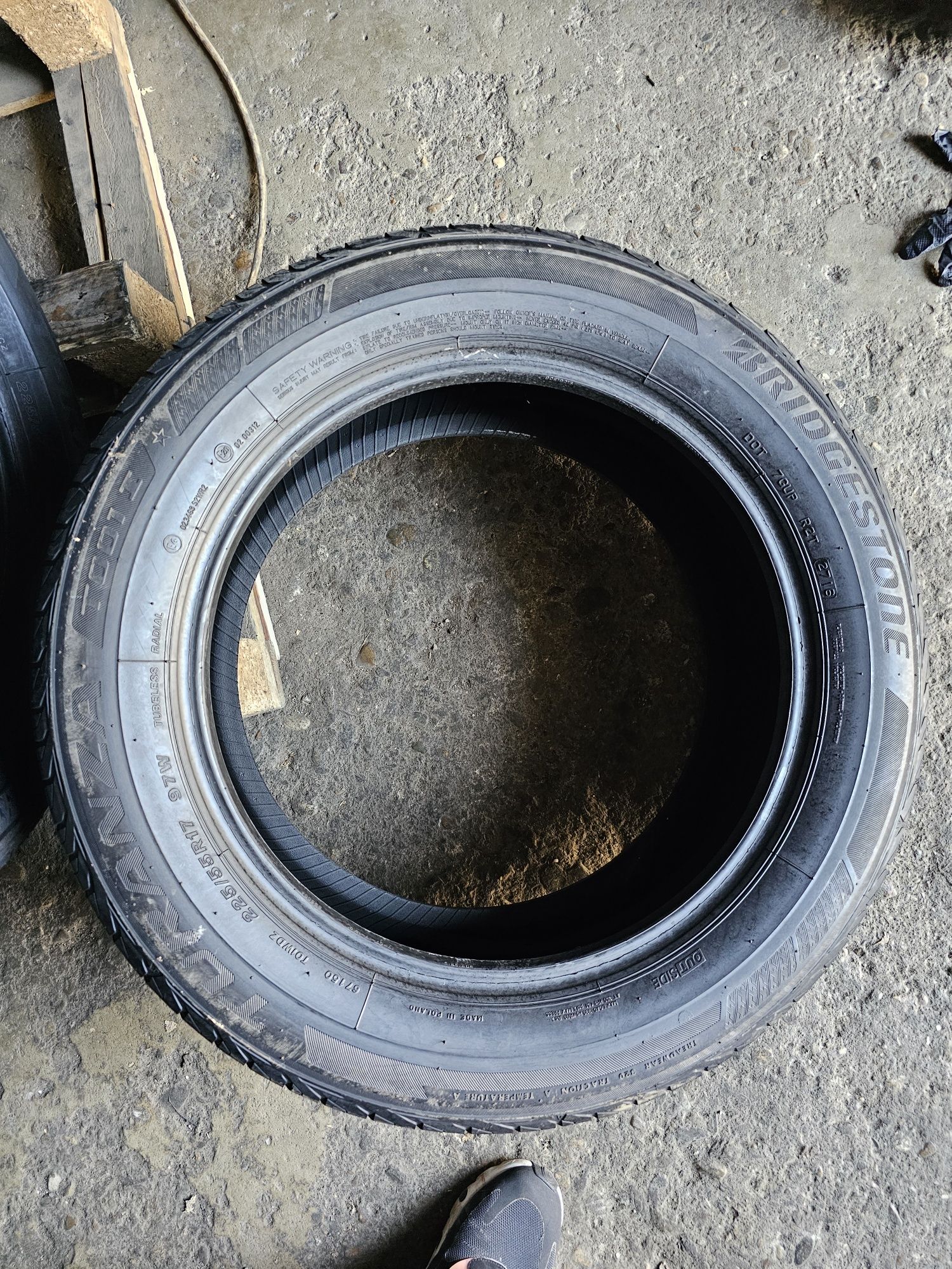 4 anvelope vara 225 55 17 Bridgestone 6mm