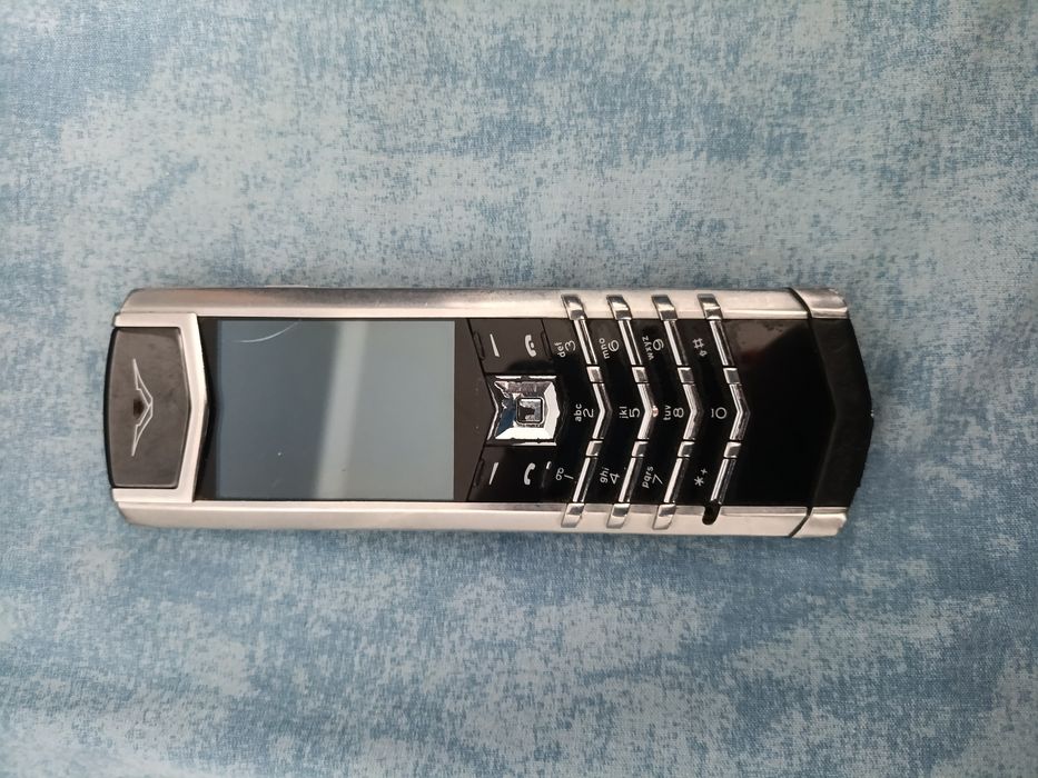 Vertu телефон рабочий