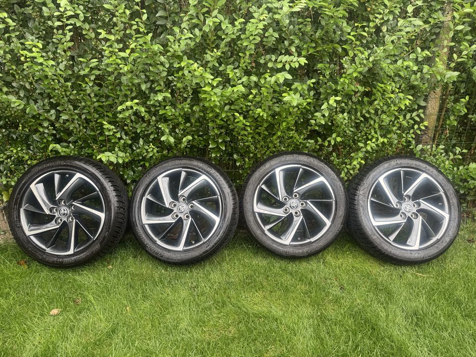 Джанти със зимни гуми Toyota CHR