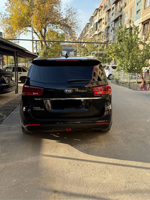 KIA Carnival Grand 8 urindiqlik