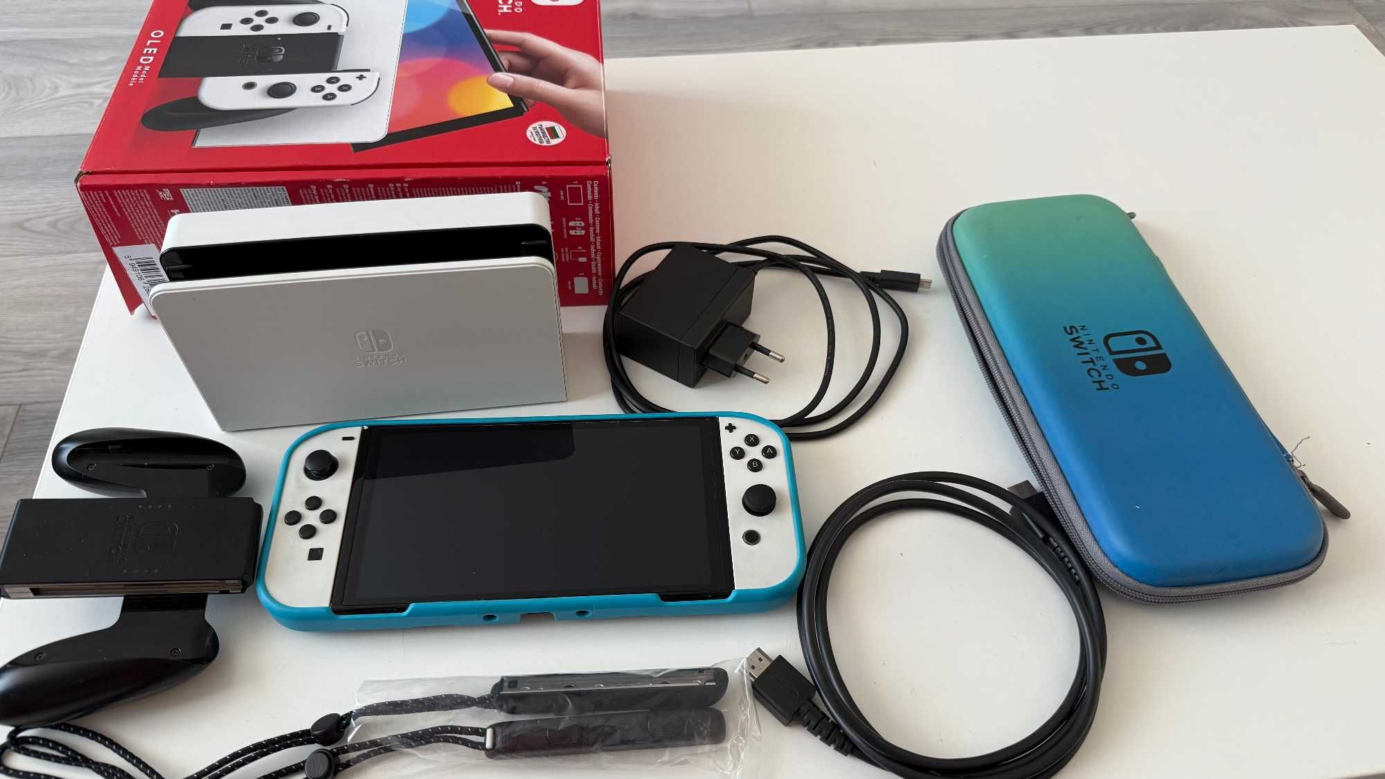 Nintendo Switch OLED пълен комплект