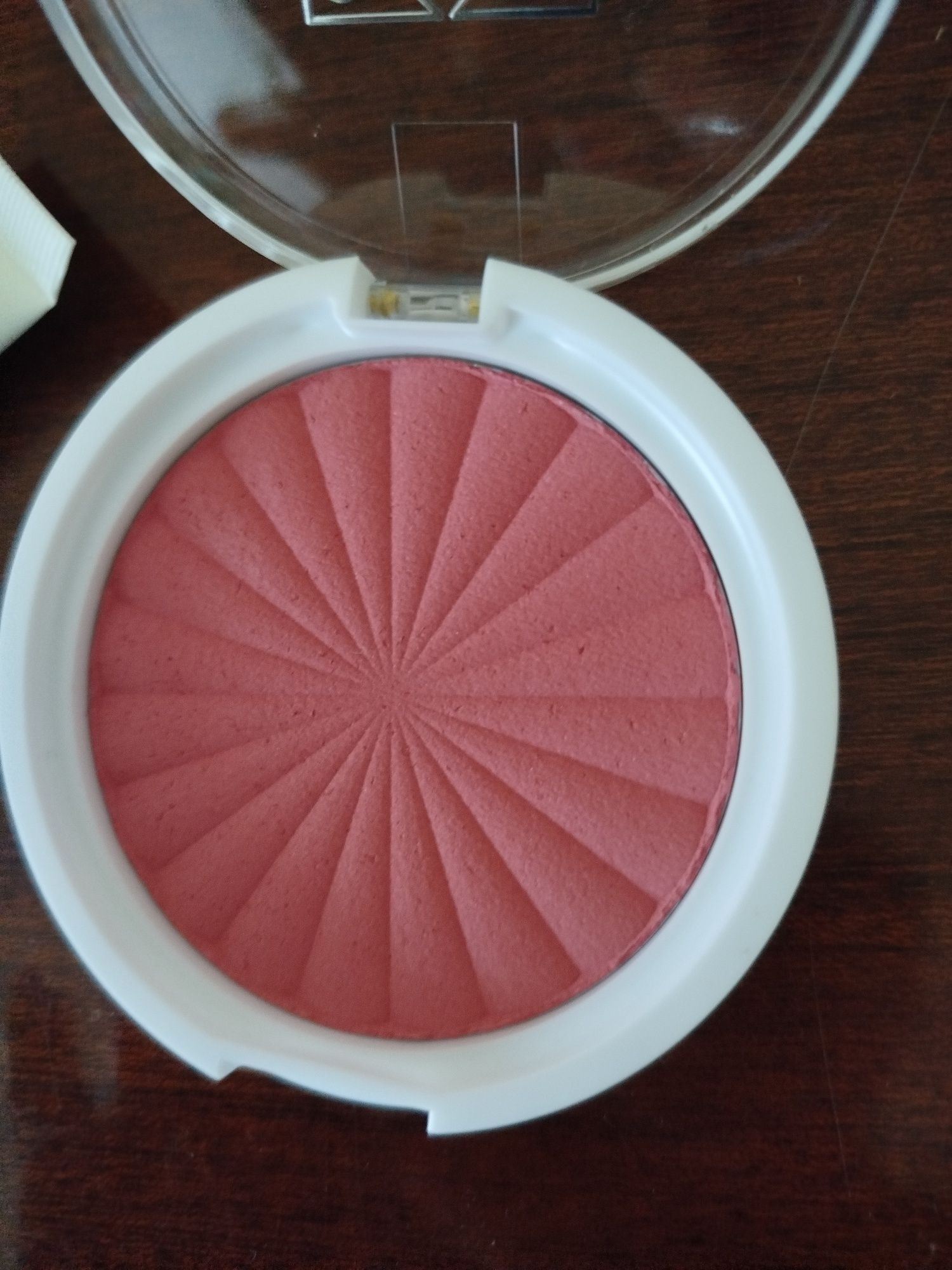 Козметика от bellebox