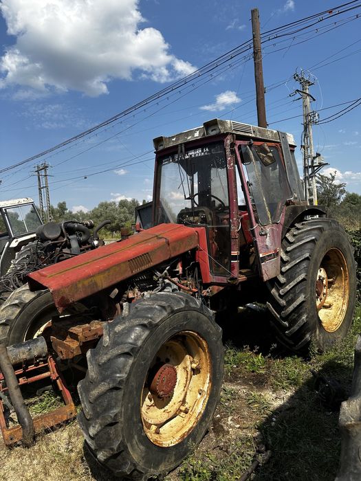 Dezmembrez Case IH 956,1056 XL