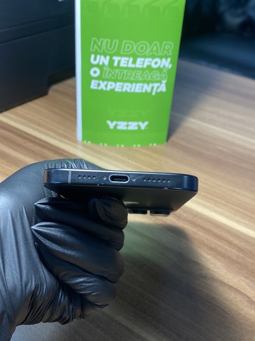 iPhone 16 Pro Max • 256 GB • Black Titanium