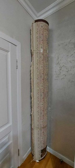 Продается ковер 2,5м х 4м