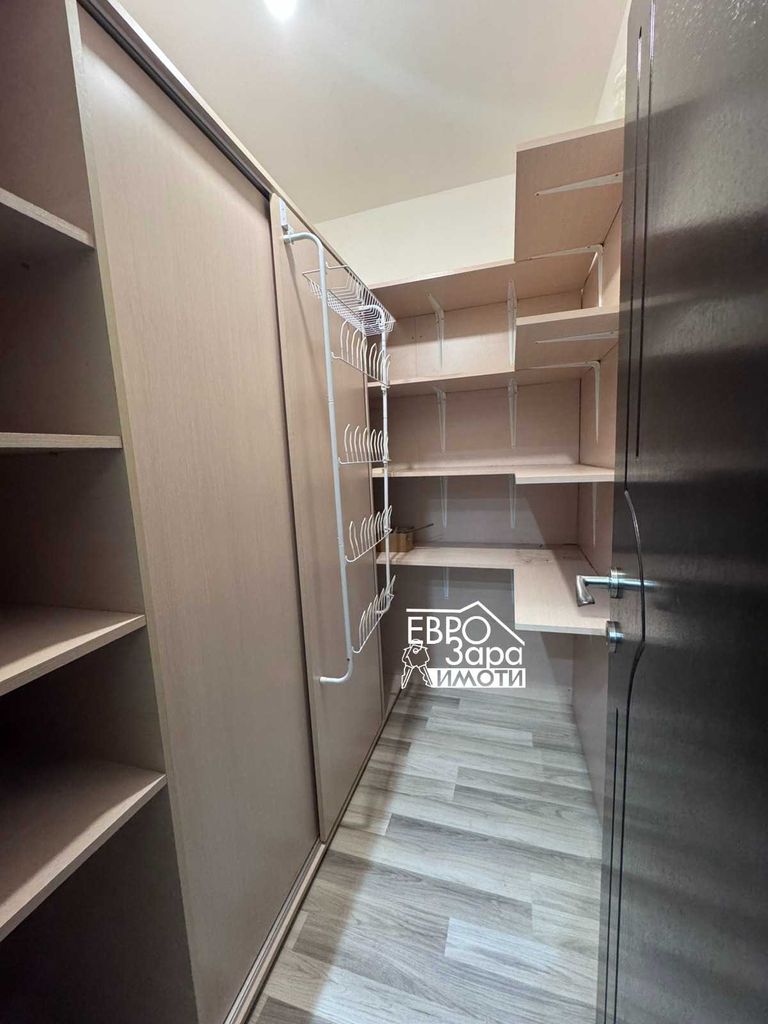 Продава се Тристаен апартамент в Стара Загора, Ремиза - 88 кв.м за 1441 €/кв.м - Снимка #4