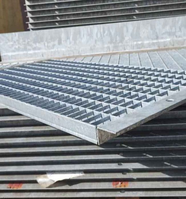 Vând grătare zincate și orice ce se vede în poze