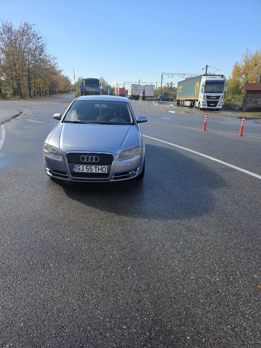 Audi a 4  an 2008  motor 2 L benzina