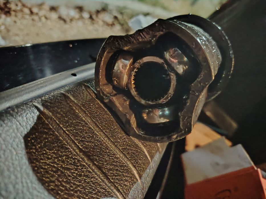 Granata Jentira aftomat karobka ichki shopir tamoni 2000ming km yurgan