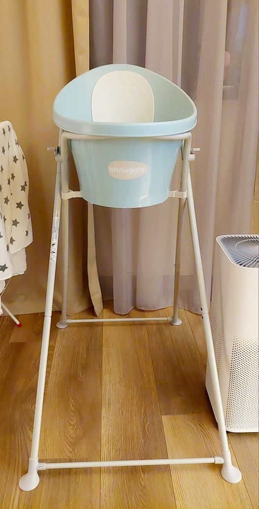 В гаранция бебешка вана със стойка Shnuggle