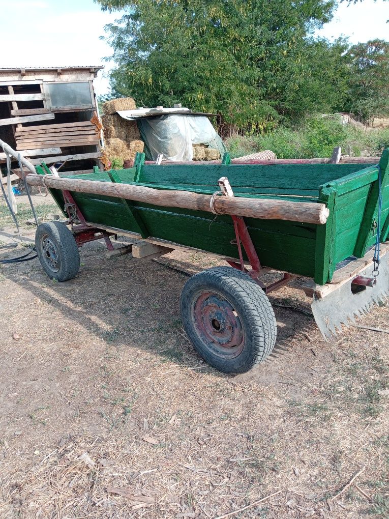 Vând căruță  usoara