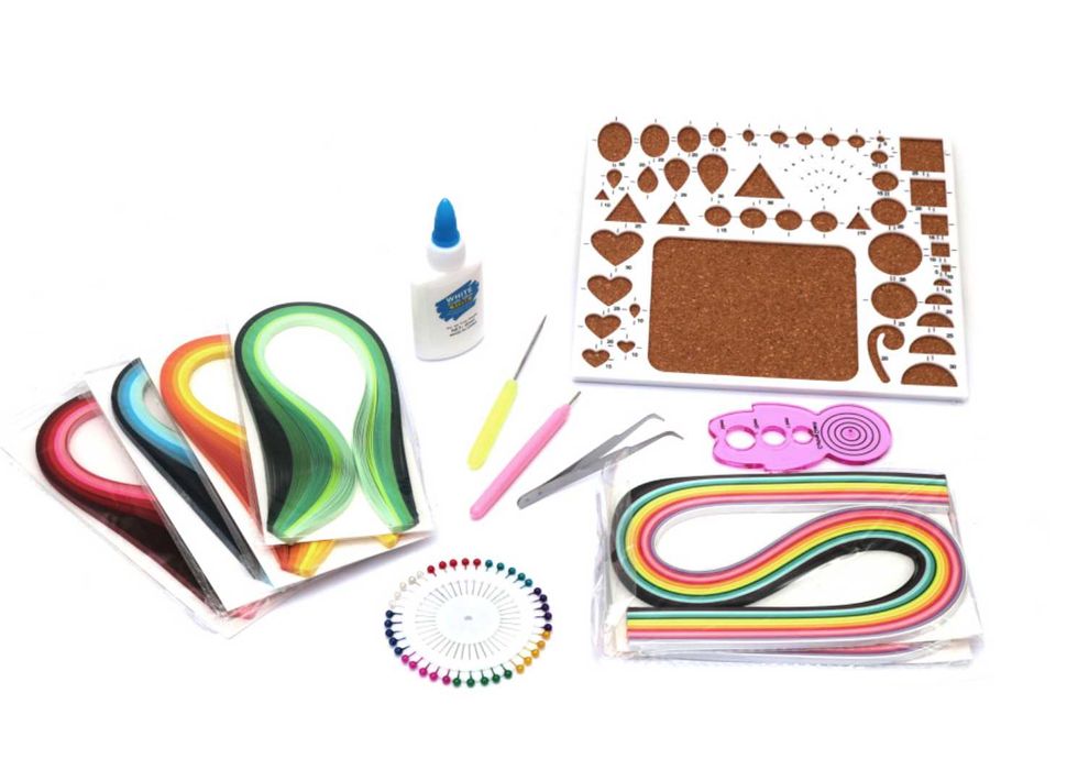 КОМПЛЕКТ ЗА КВИЛИНГ - произведения на изкуството върху хартия.