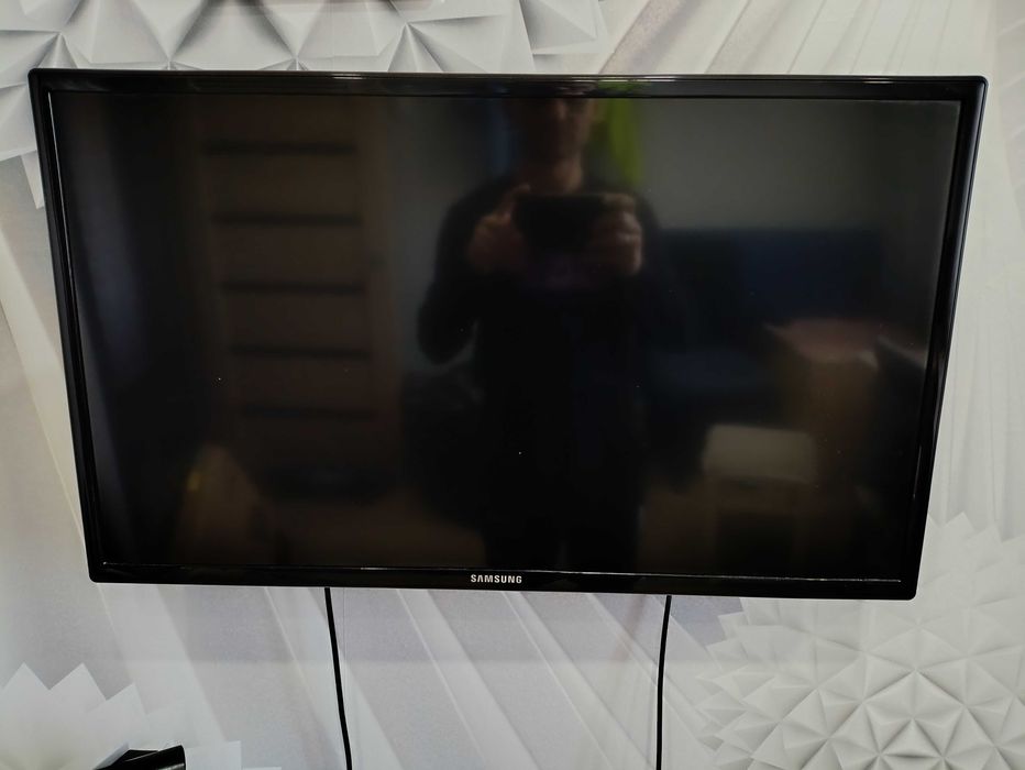 Продам Телевизор SAMSUNG