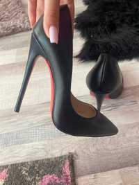 Дамски токове Cristian louboutin