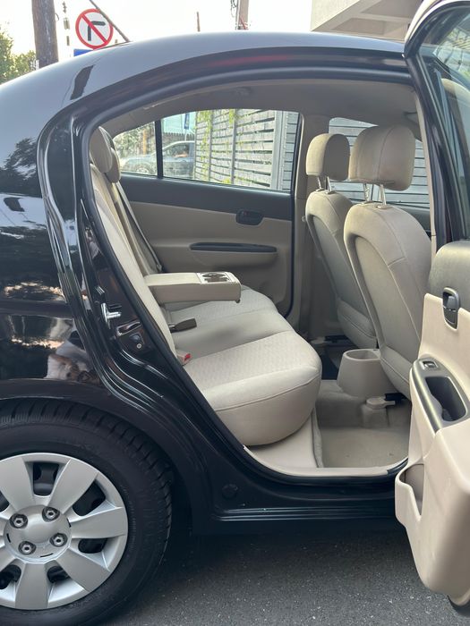 Hyundai accent 2009