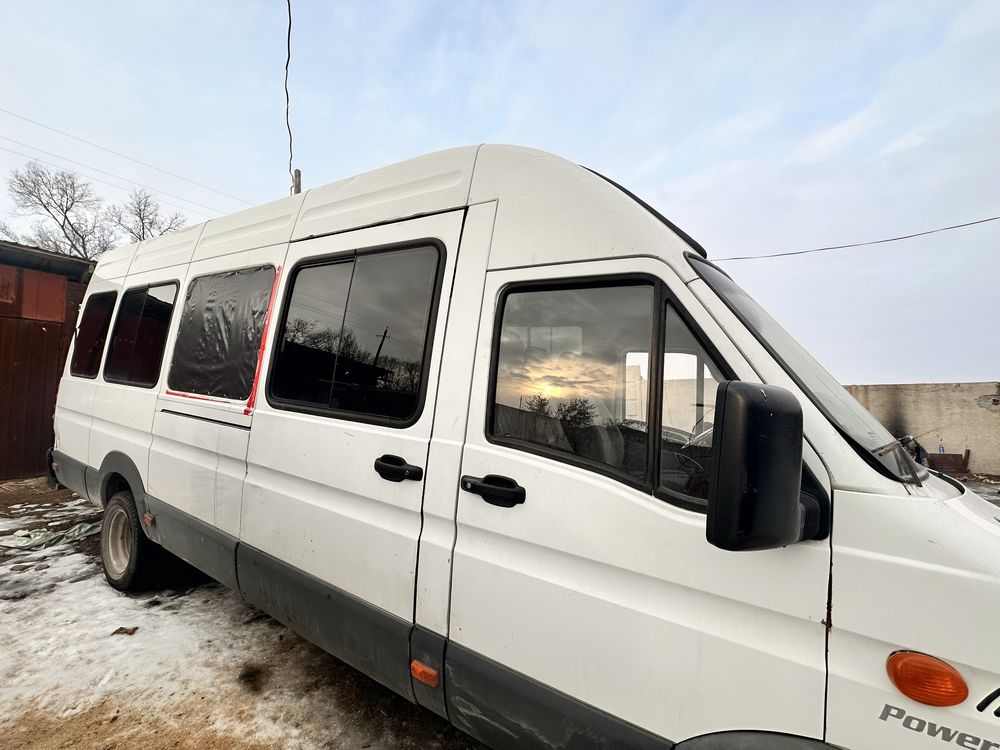 Срочно продам автобус