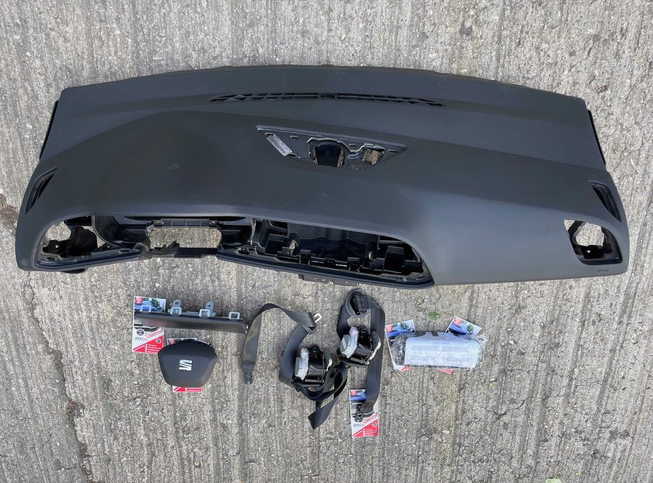 Seat Leon 5F LCI plansa de bord kit airbag volan pasager genunchi