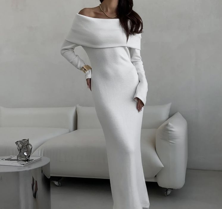 Продам белое теплое платье