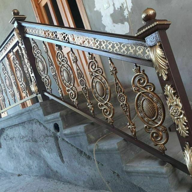 Перила для лестницы из металла