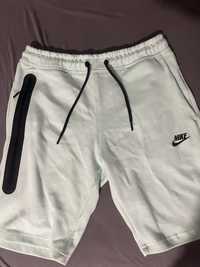 Nike tech fleece къси панталони